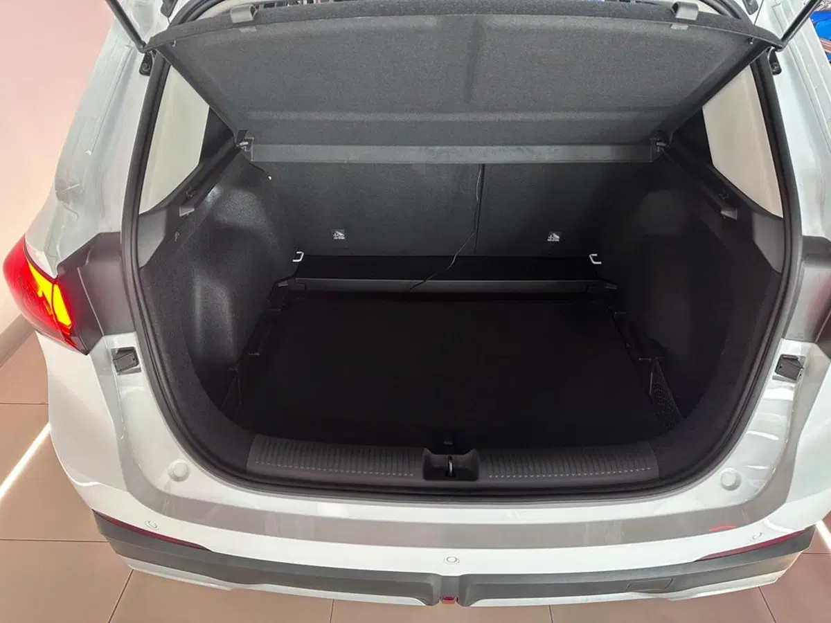 Mg ZS nuova a Varese (12)