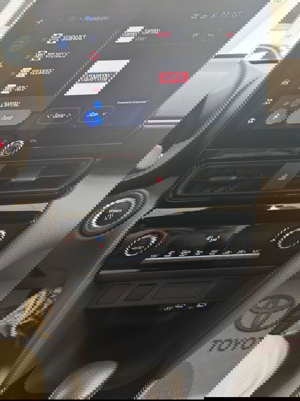 Toyota Yaris Cross usata a Prato (12)