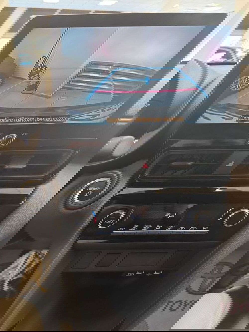 Toyota Yaris Cross usata a Prato (13)