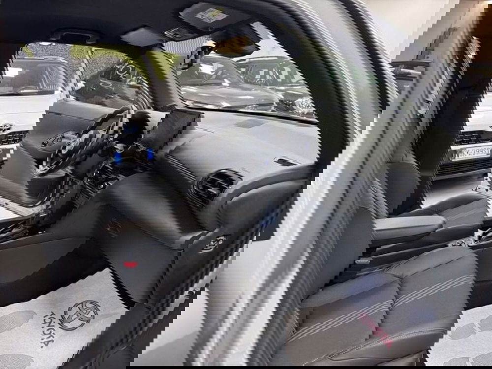 Toyota Yaris Cross usata a Prato (7)