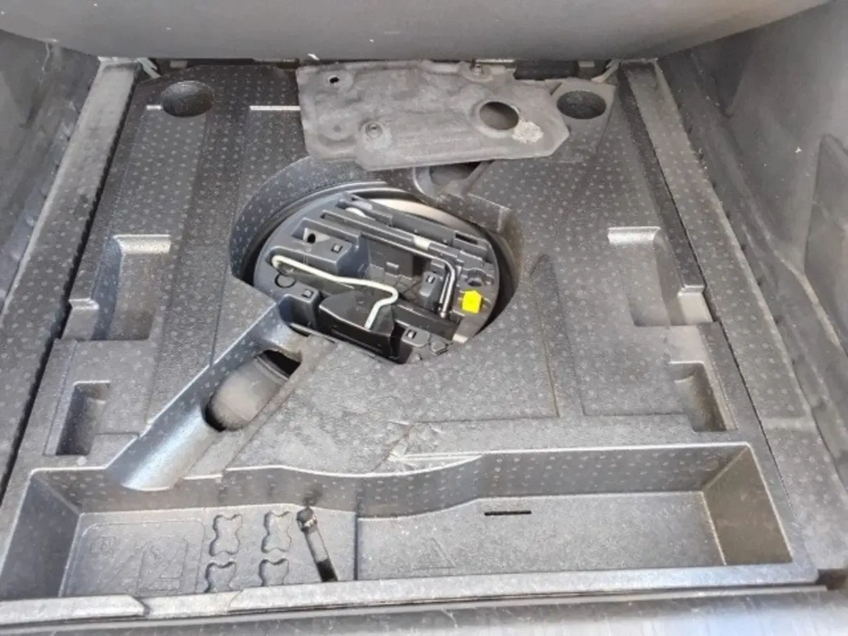Peugeot 308 SW usata a Cosenza (16)