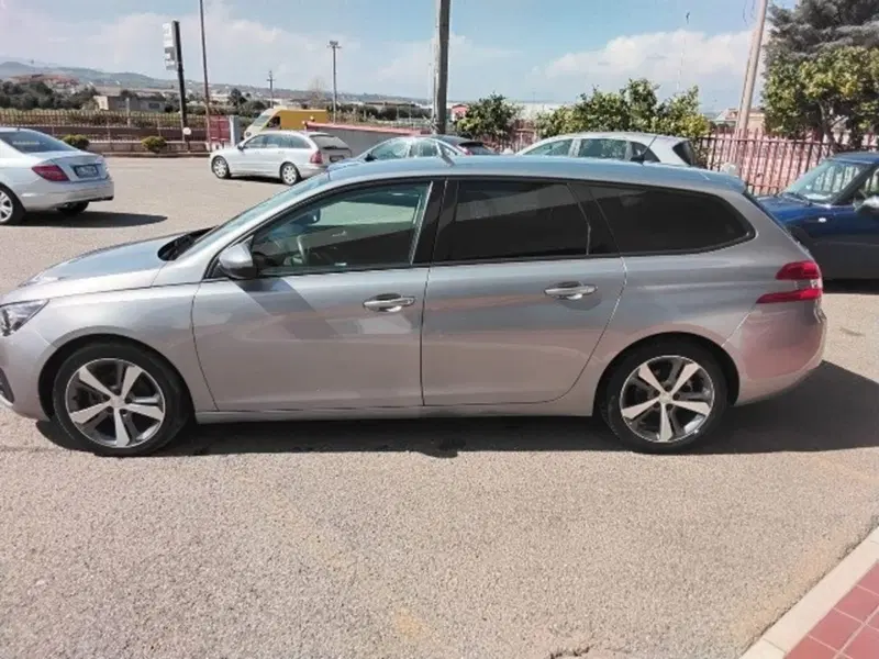 Peugeot 308 SW usata a Cosenza (8)