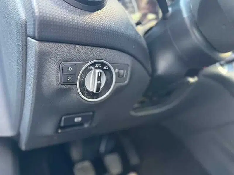 Mercedes-Benz Classe A usata a Genova (11)