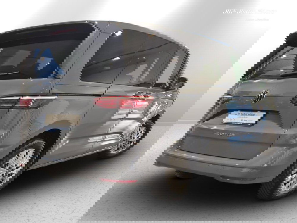 Volkswagen Multivan usata a Padova (4)