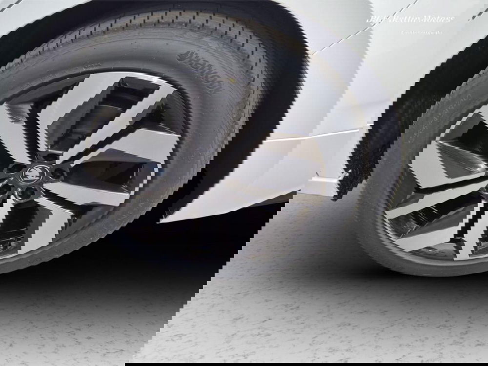 Skoda Enyaq nuova a Padova (9)