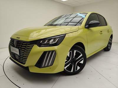 Peugeot 208 1.2 hybrid Allure 110cv e-dcs 6 nuova a Erba
