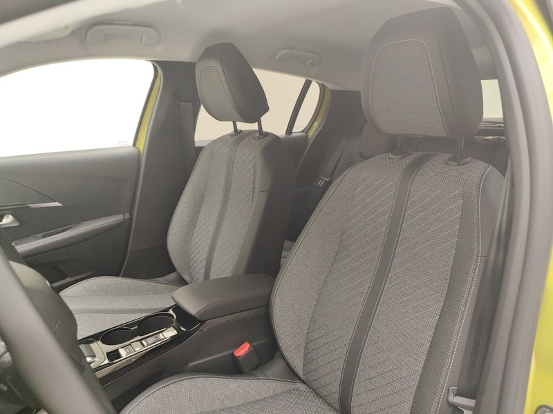 Peugeot 208 nuova a Como (11)