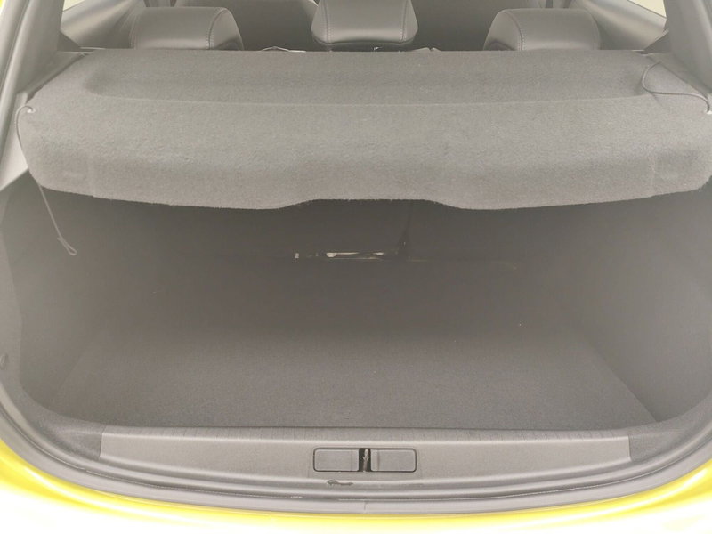 Peugeot 208 nuova a Como (16)