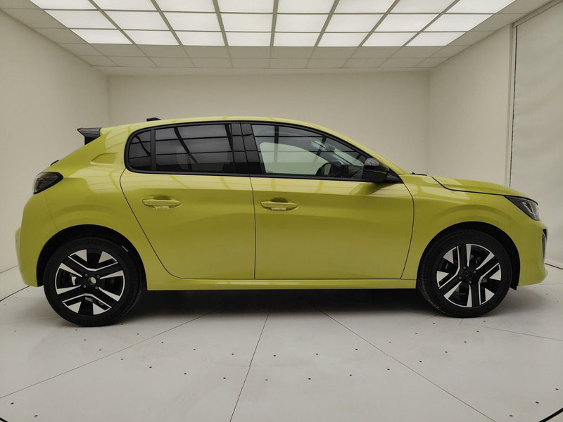 Peugeot 208 nuova a Como (18)
