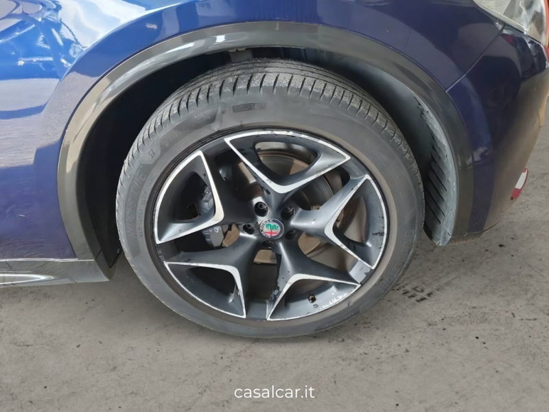 Alfa Romeo Stelvio usata a Salerno (17)