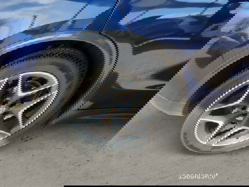 Alfa Romeo Stelvio usata a Salerno (18)