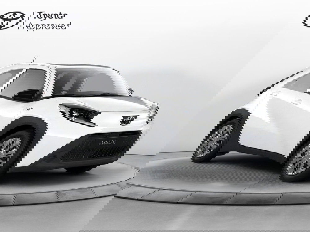 Toyota Aygo X usata a Latina