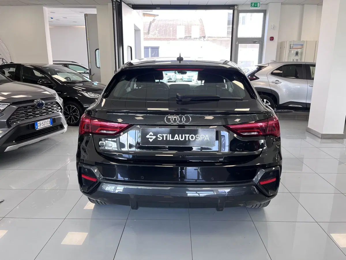 Audi Q3 Sportback usata a Prato (5)