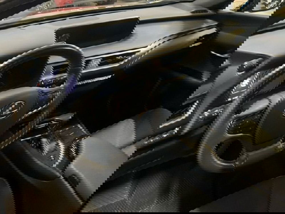 Lexus UX usata a Vicenza (11)