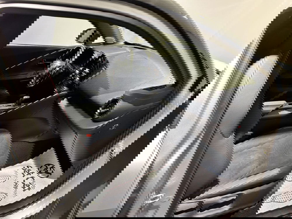 Toyota Toyota C-HR usata a Milano (13)