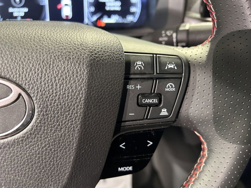 Toyota Toyota C-HR usata a Milano (17)