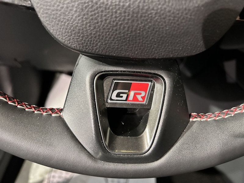 Toyota Toyota C-HR usata a Milano (18)