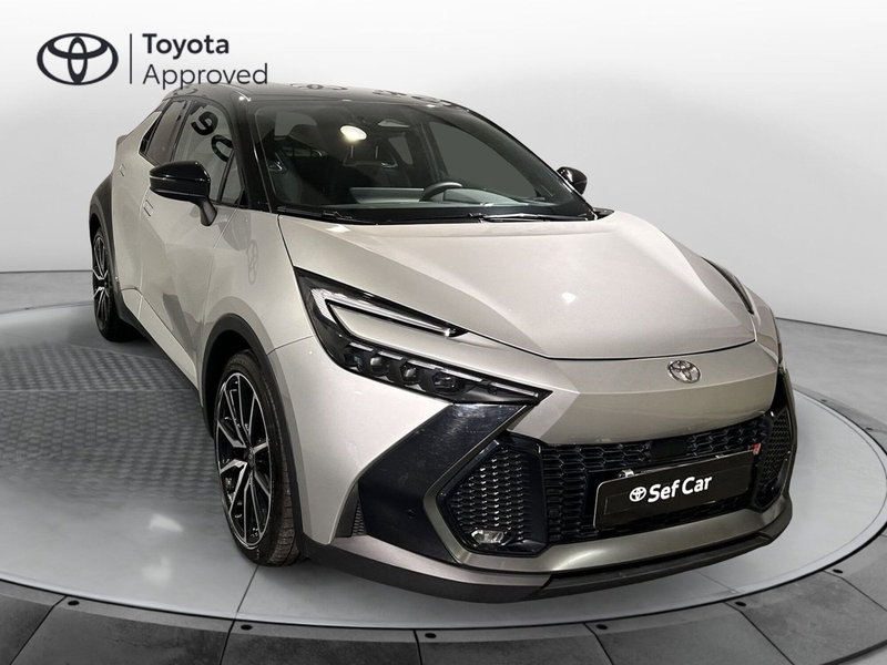 Toyota Toyota C-HR usata a Milano (3)