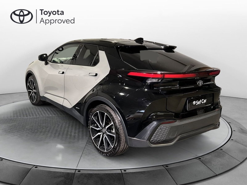 Toyota Toyota C-HR usata a Milano (5)