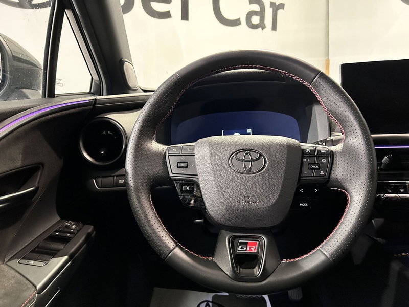 Toyota Toyota C-HR usata a Milano (8)