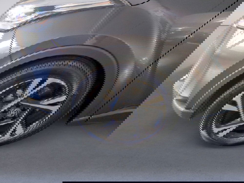 Toyota Toyota C-HR usata a Milano (11)