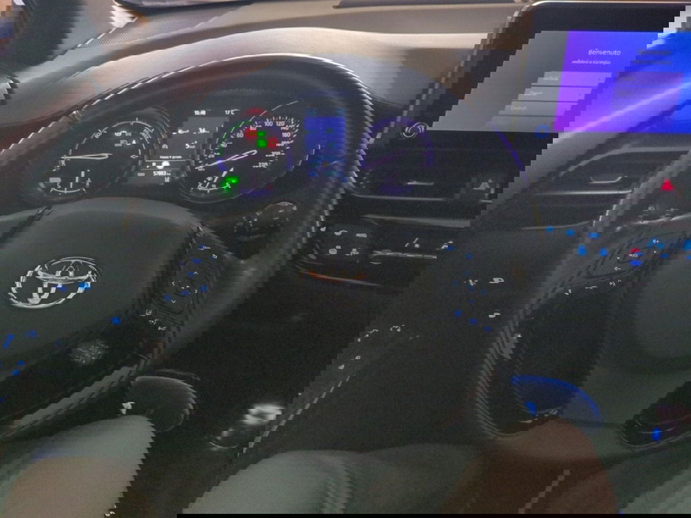 Toyota Toyota C-HR usata a Milano (13)