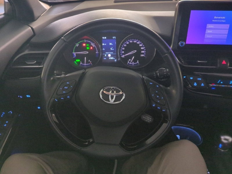 Toyota Toyota C-HR usata a Milano (13)