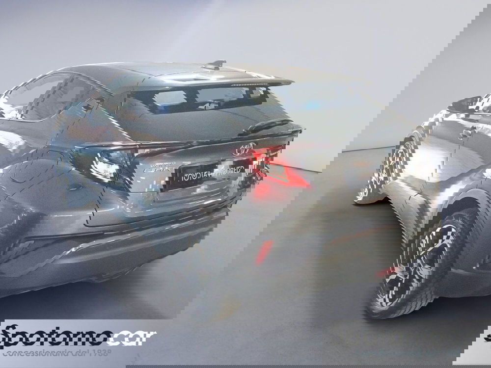 Toyota Toyota C-HR usata a Milano (4)