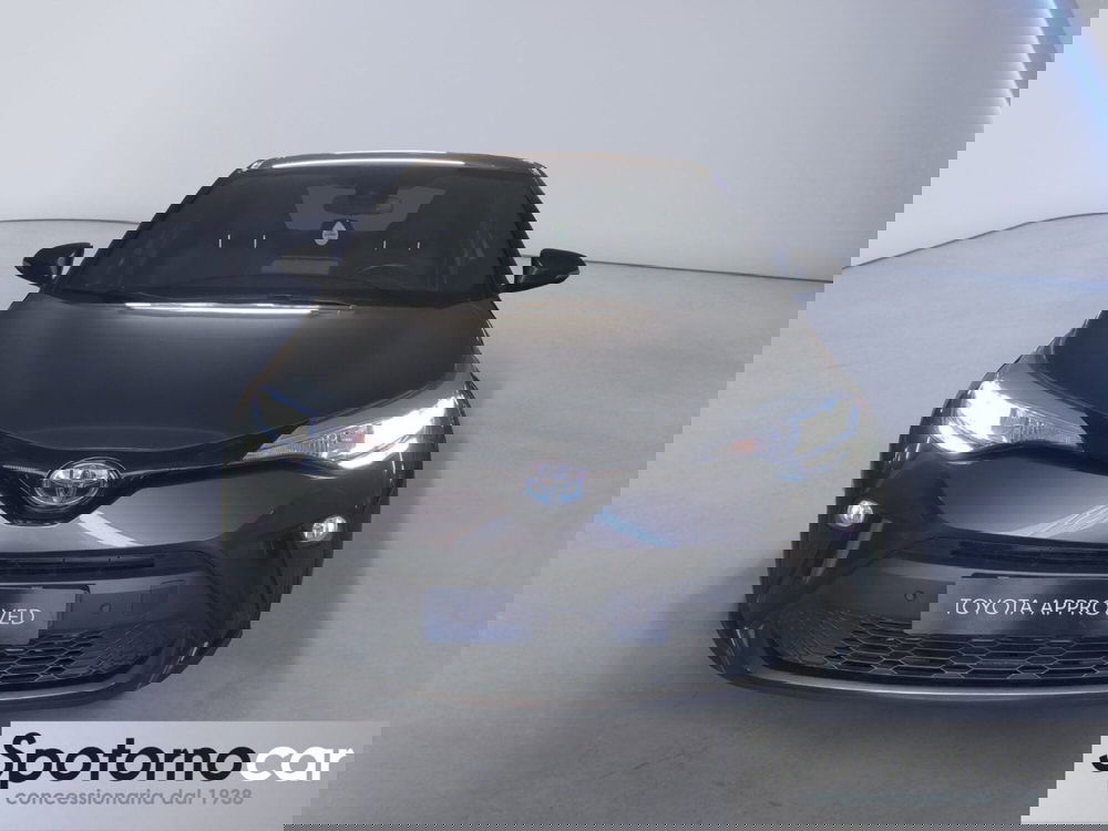 Toyota Toyota C-HR usata a Milano (8)