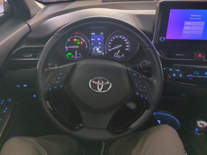 Toyota Toyota C-HR usata a Milano (13)