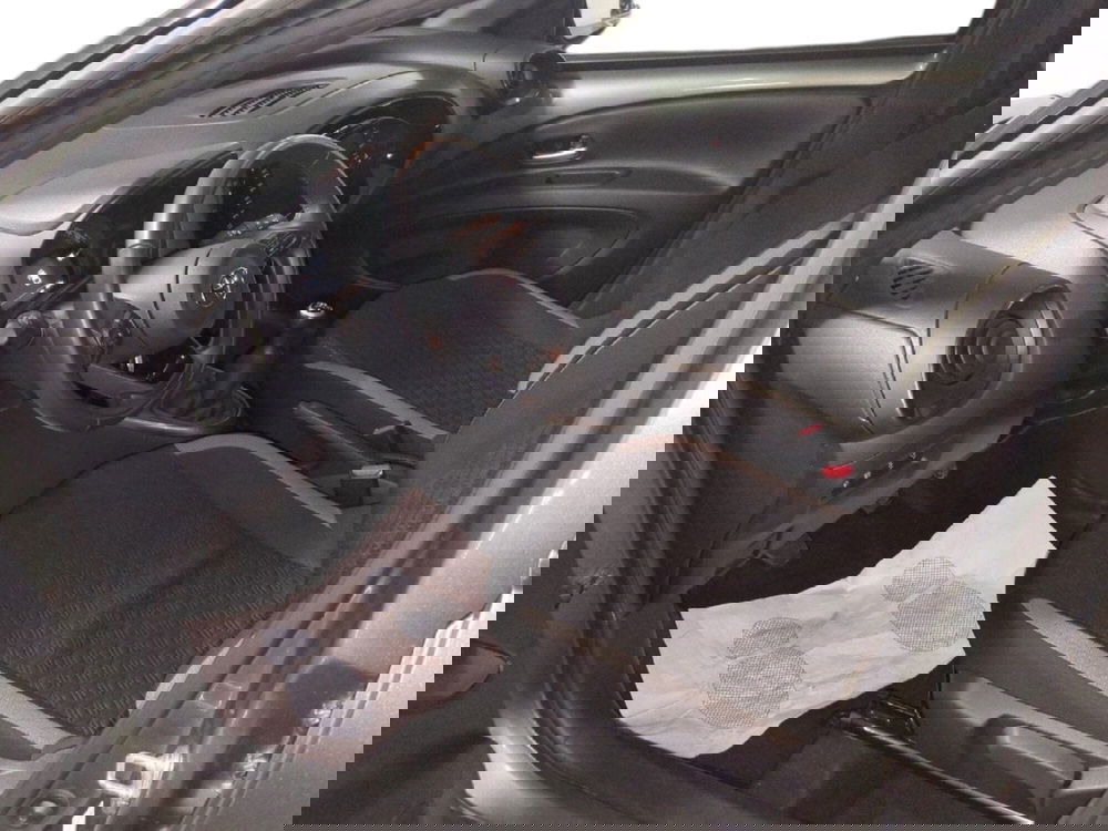 Toyota Aygo X usata a Milano (11)