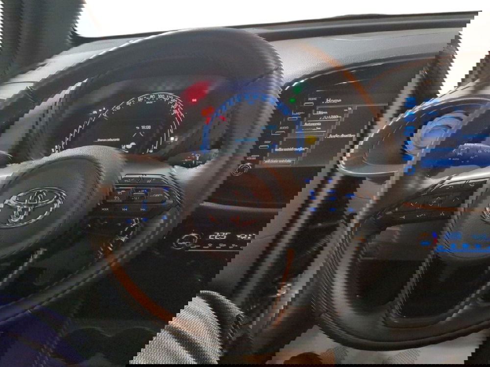 Toyota Aygo X usata a Milano (12)