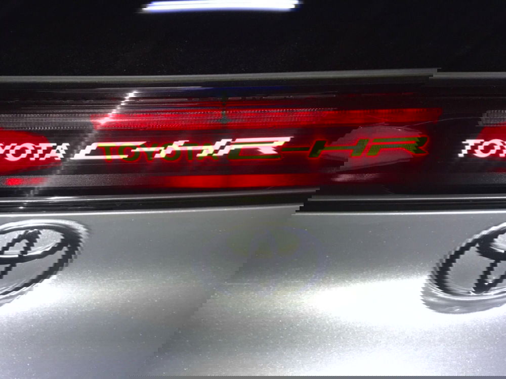 Toyota Toyota C-HR usata a Modena (10)
