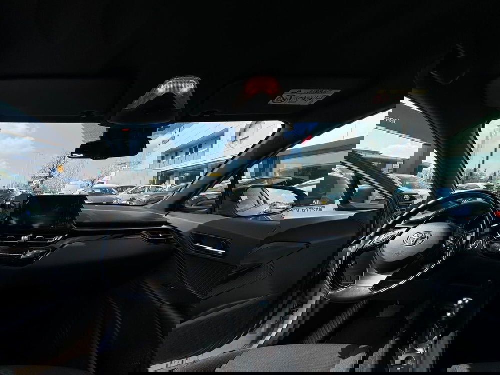 Toyota Toyota C-HR usata a Modena (17)