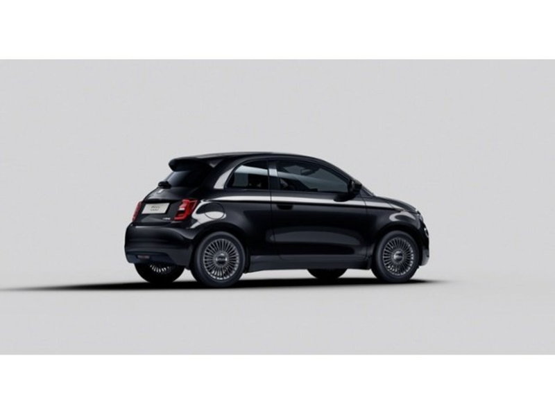 Fiat 500 nuova a Livorno (2)