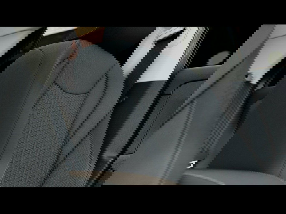 Volkswagen T-Roc nuova a Livorno (7)