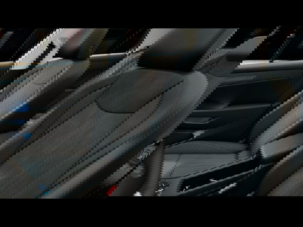 Volkswagen T-Roc nuova a Livorno (8)