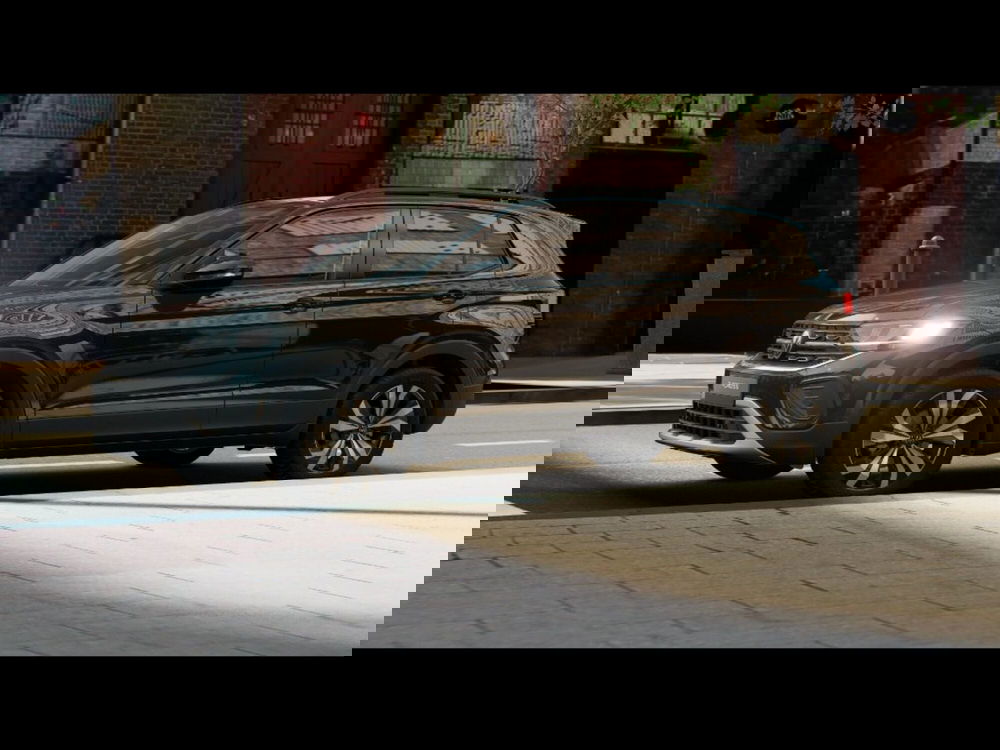 Volkswagen T-Cross nuova a Livorno (2)