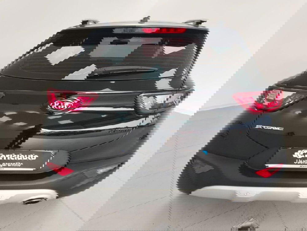 Kia Stonic usata a Como (7)