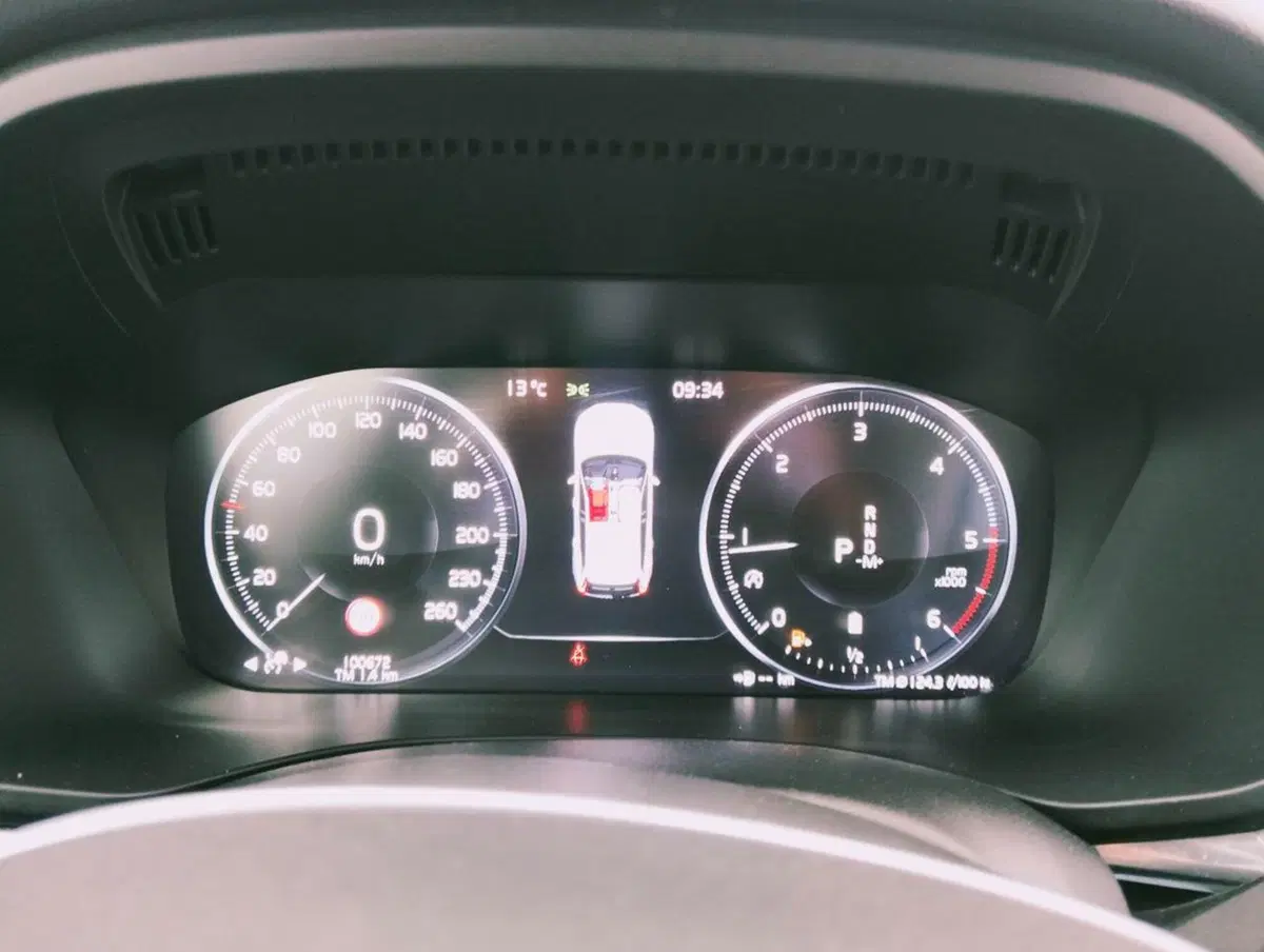 Volvo XC60 usata a Como (12)