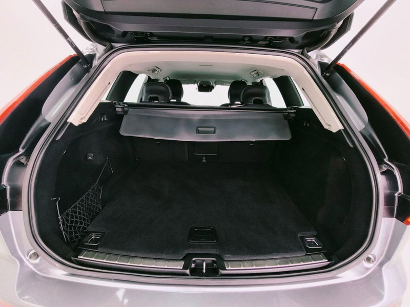 Volvo XC60 usata a Como (18)