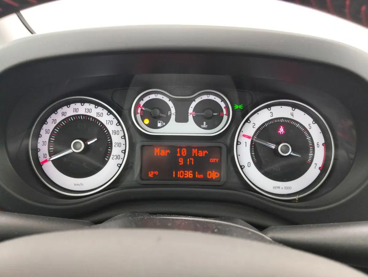 Fiat 500L usata a Como (12)