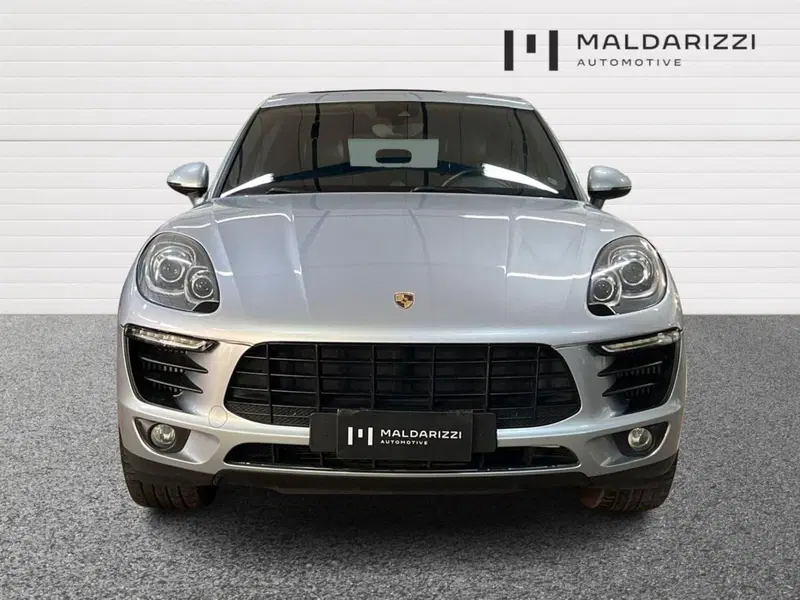 Porsche Macan usata a Bari (2)