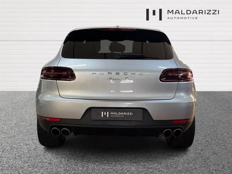 Porsche Macan usata a Bari (3)