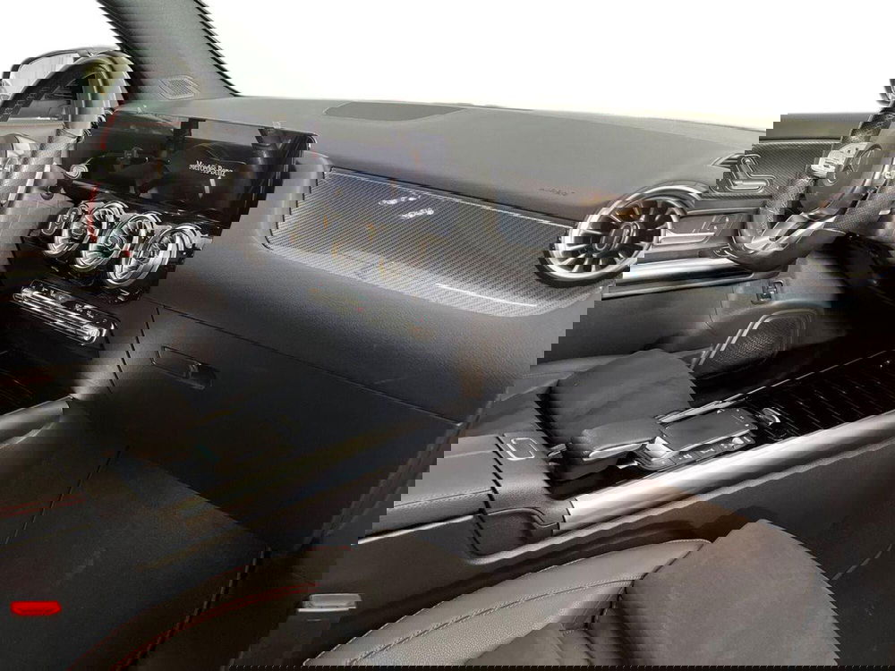 Mercedes-Benz GLA SUV usata a Bari (9)