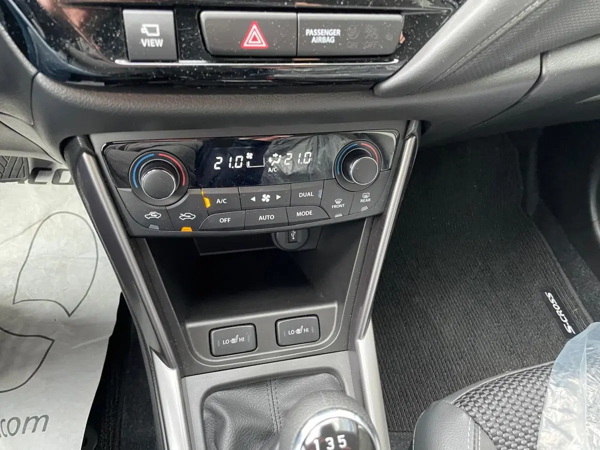 Suzuki S-Cross nuova a Vicenza (12)