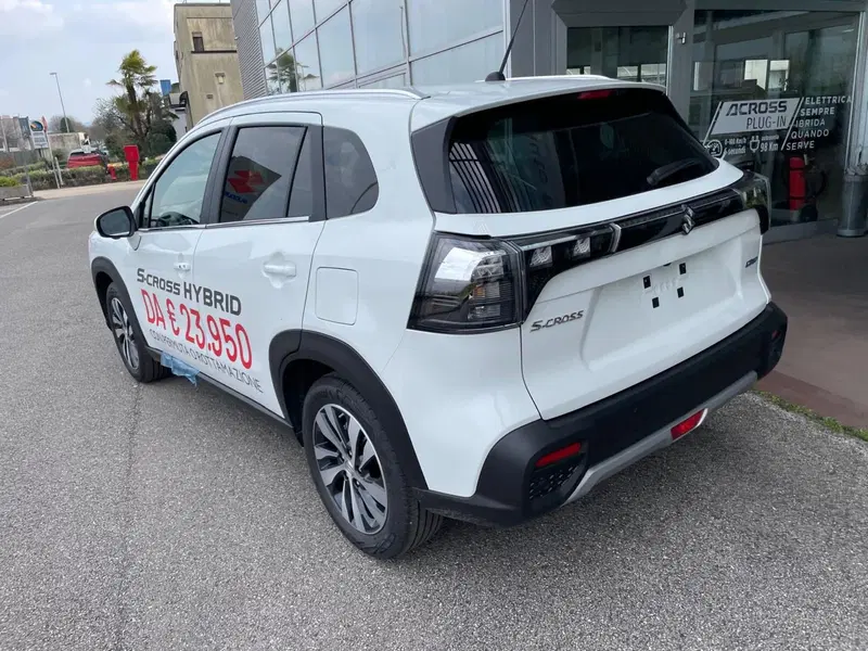 Suzuki S-Cross nuova a Vicenza (6)