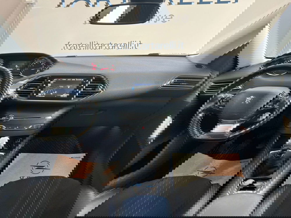 Peugeot 308 SW usata a Bari (19)