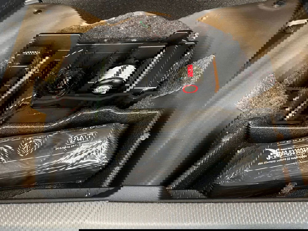 Peugeot 2008 usata a Bari (11)