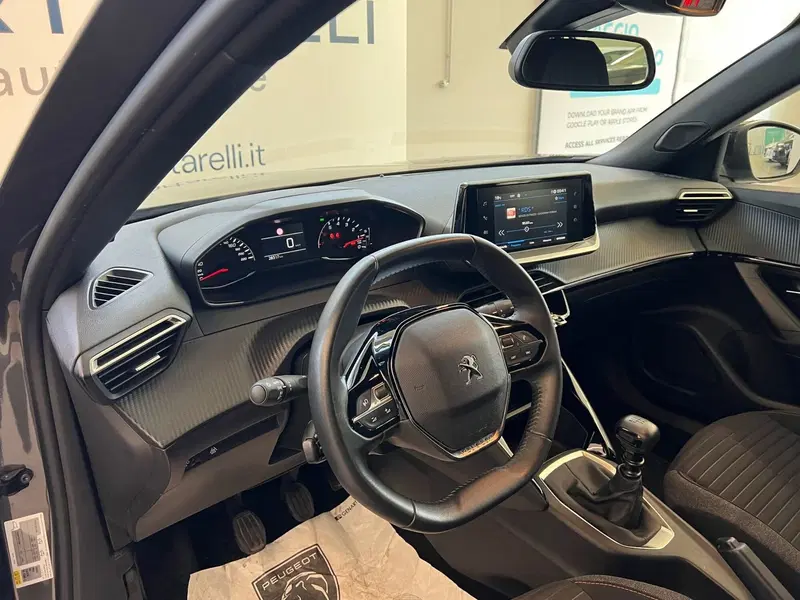 Peugeot 2008 usata a Bari (14)